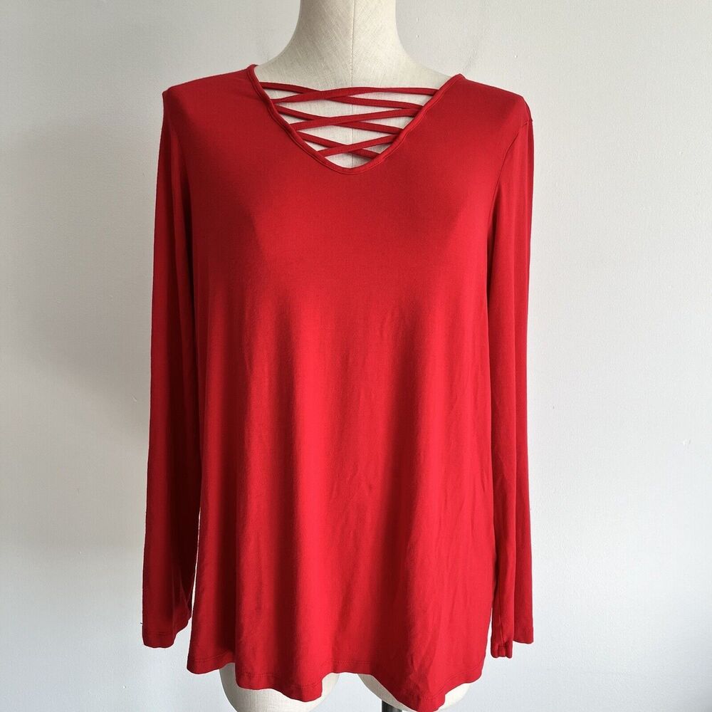 SIGNATURE WEEKEND RED CRISS CROSS STRETCHY SOFT STRAPPY TOP  LONG SLEEVE LARGE